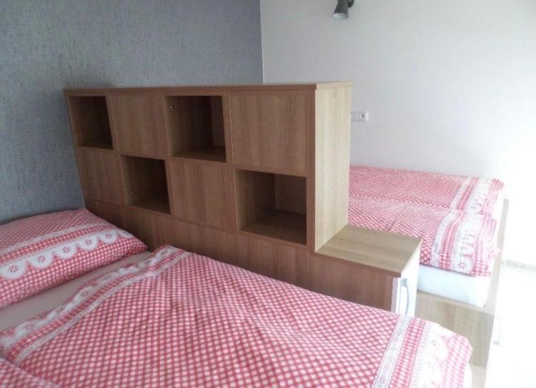 Apartman Emmi โลชนา นาดเด เดสเนา ภายนอก รูปภาพ