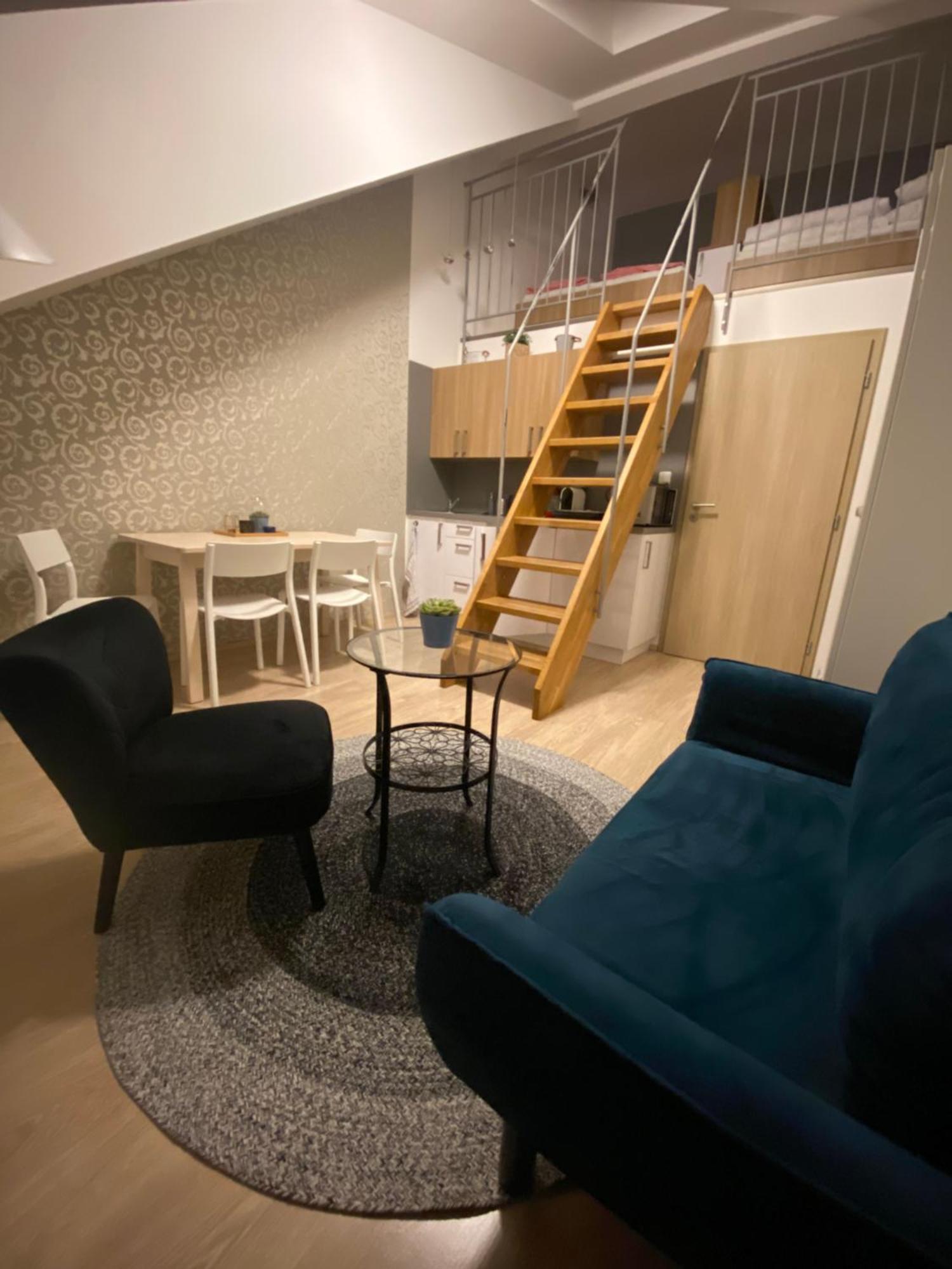 Apartman Emmi โลชนา นาดเด เดสเนา ภายนอก รูปภาพ